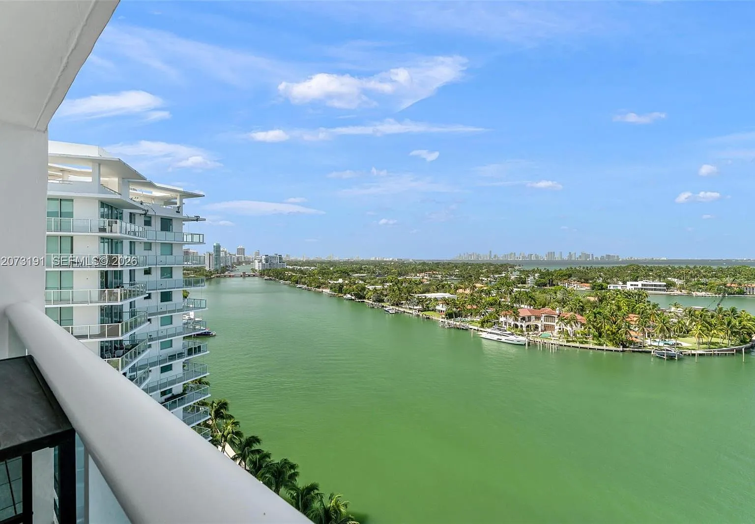 Aquasol Condo — Photo 3