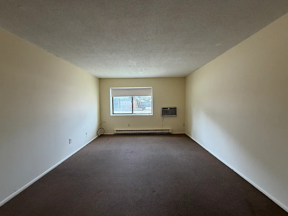 Building Photo - 153 2nd St #155