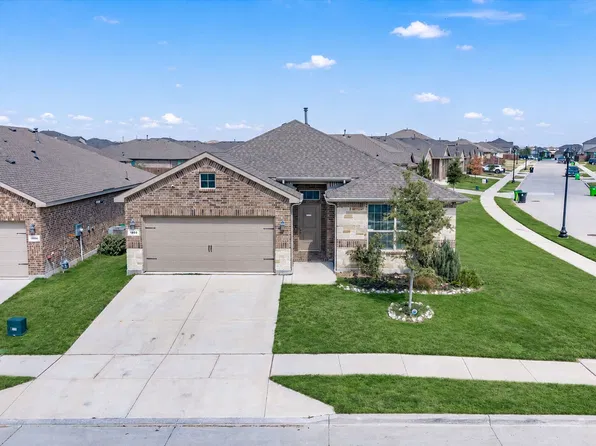 1800 Chamaeleon Dr, Haslet, TX 76052