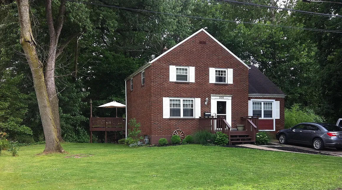 208 Margery Dr photo 1
