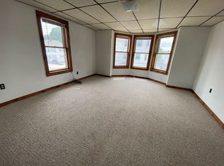 19 Park St APT 5, Webster, MA 01570