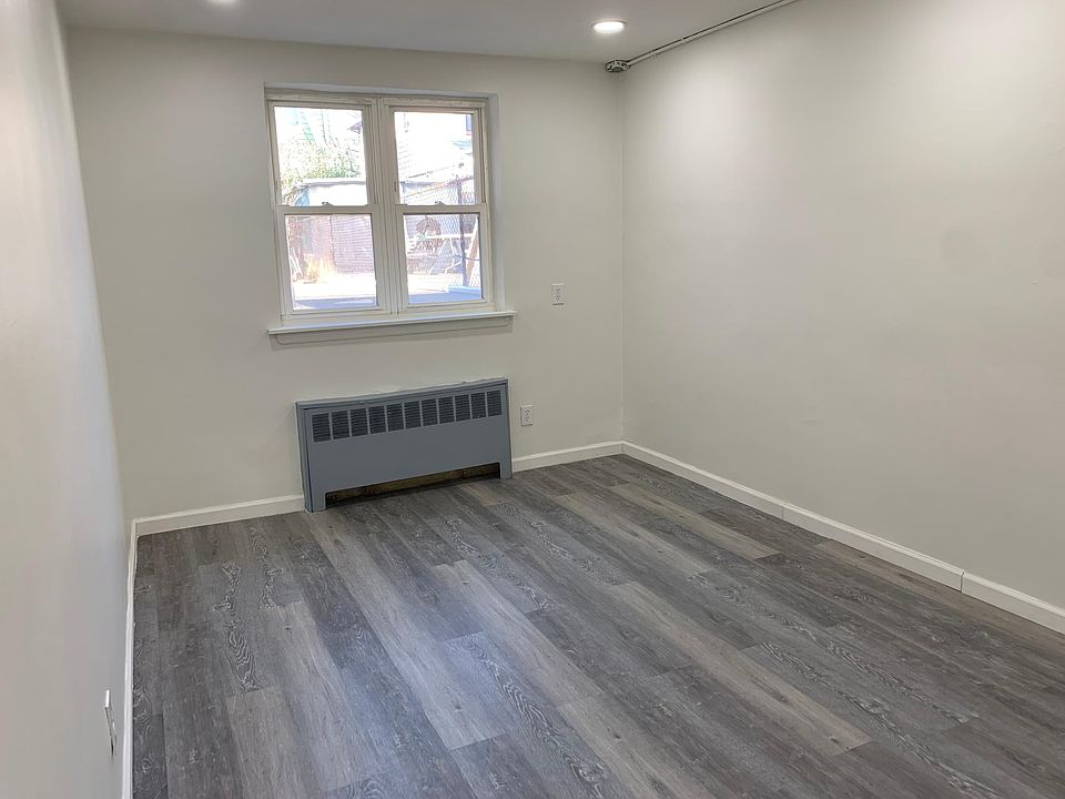 1st image of 2160 Homecrest Ave #1