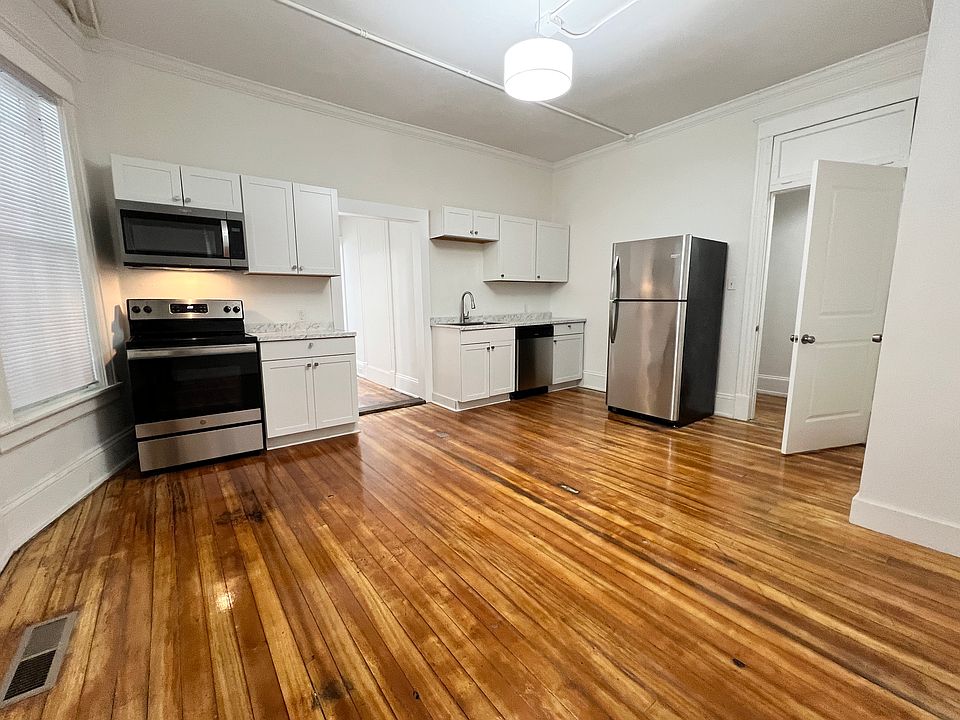 1st image of 502 S Center St #D