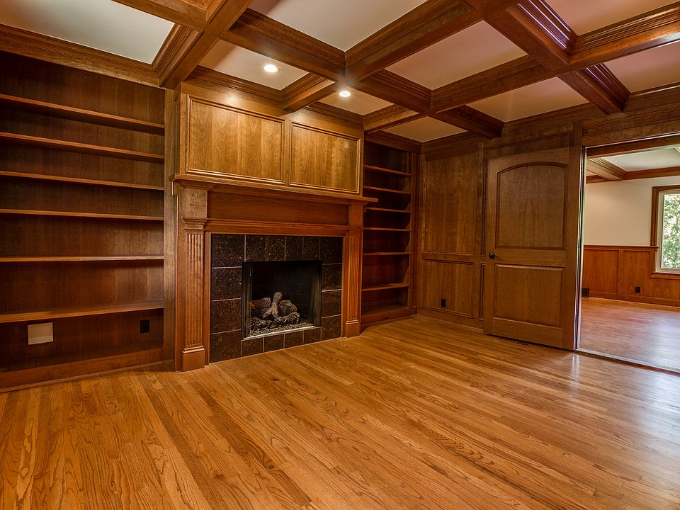 1st image of 32616 Colony Hill Dr