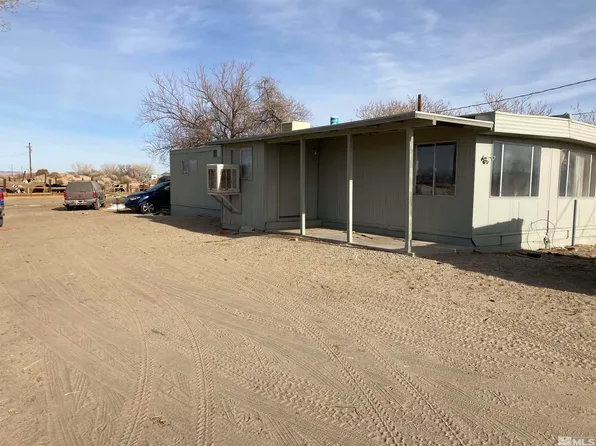 8950 Brush Garden Dr, Fallon, NV 89406