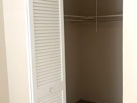 Walk in closet