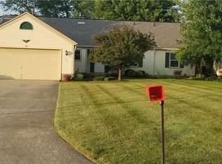 526 Greenside Dr, Painesville, OH 44077