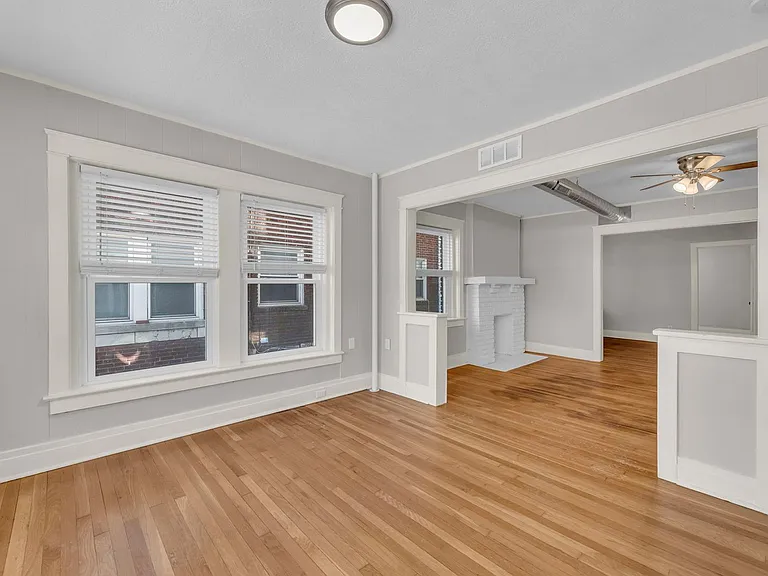 4220 Harrison St — Photo 10