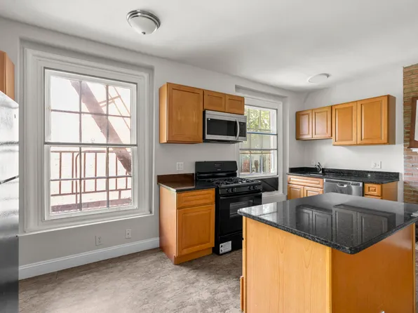 505 Cathedral St #2, Baltimore, MD 21201