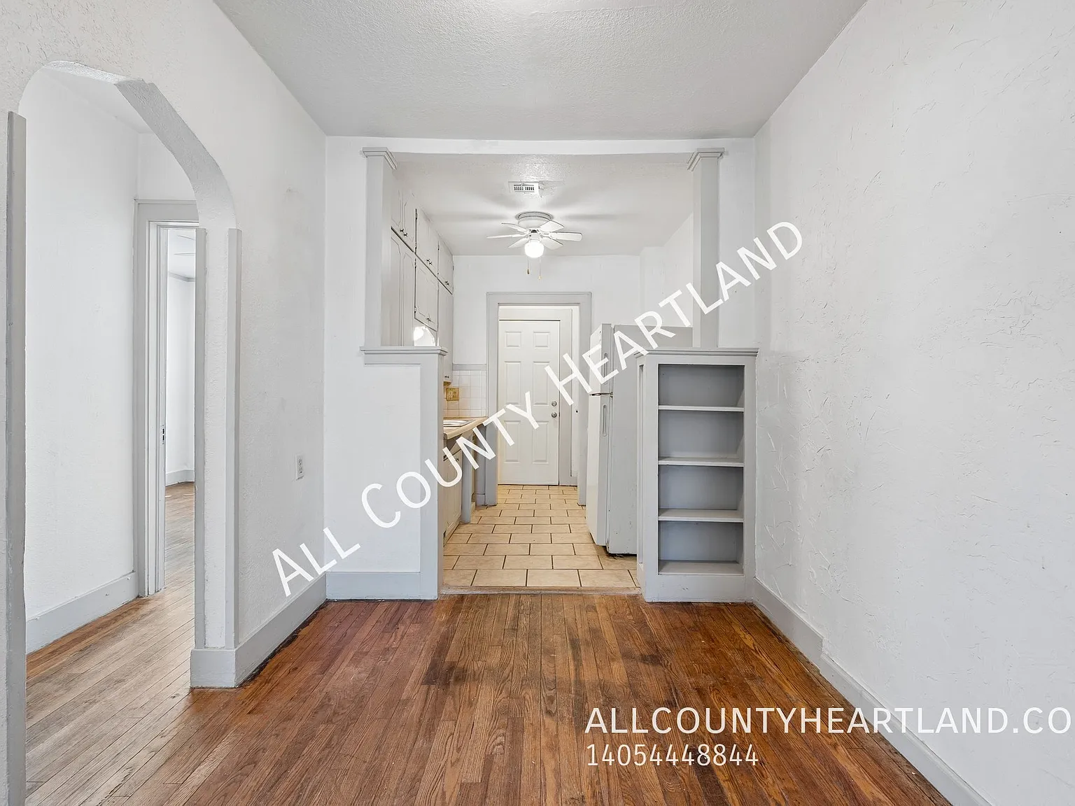Charming Duplex Close to Campus and the Paseo District! — Photo 4