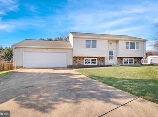 10 Andrew Jackson Cir, Newark, DE 19702