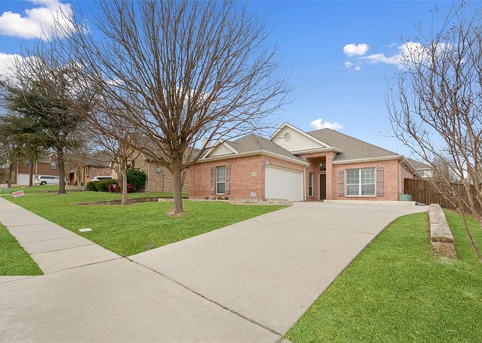 1st image of 1912 Chessington Ln