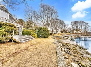 33 Samoset Ave, Barrington, RI 02806
