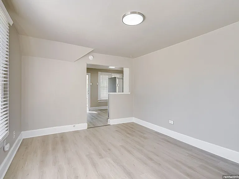 1111 Oviatt St, Kaukauna — Photo 5