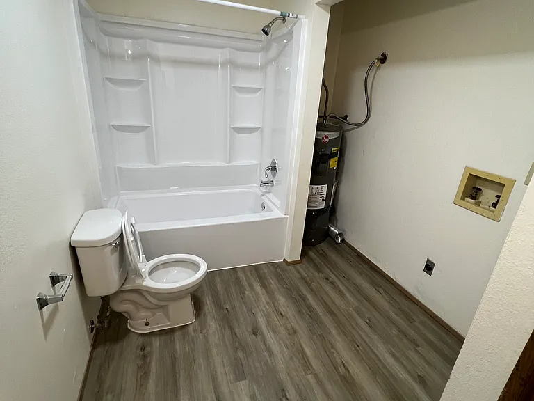7601 Burgess St W #5 — Photo 1