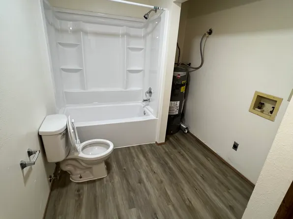 7601 Burgess St W APT 5, Lakewood, WA 98499
