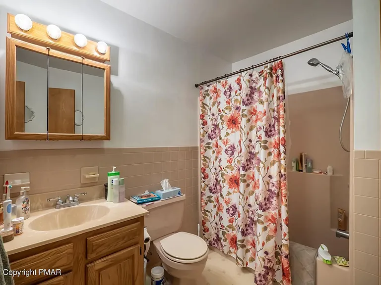 165 Old Stagecoach Rd #2 — Photo 4