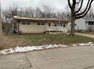 30 Colorado Dr, Decatur, IL 62526