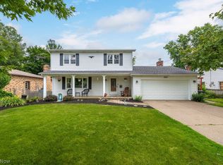 368 Briar Lake Dr, Elyria, OH 44035