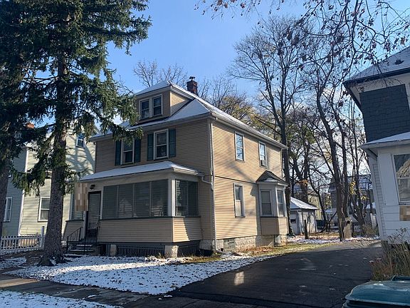 2nd image of 75 Enterprise St