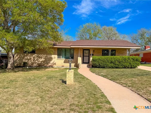 120 N 29th St, Gatesville, TX 76528