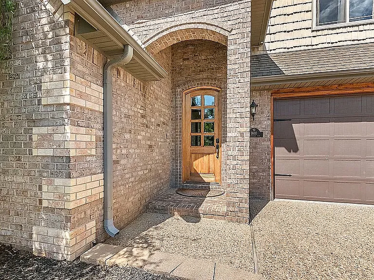 1601 Partridge Run — Photo 4