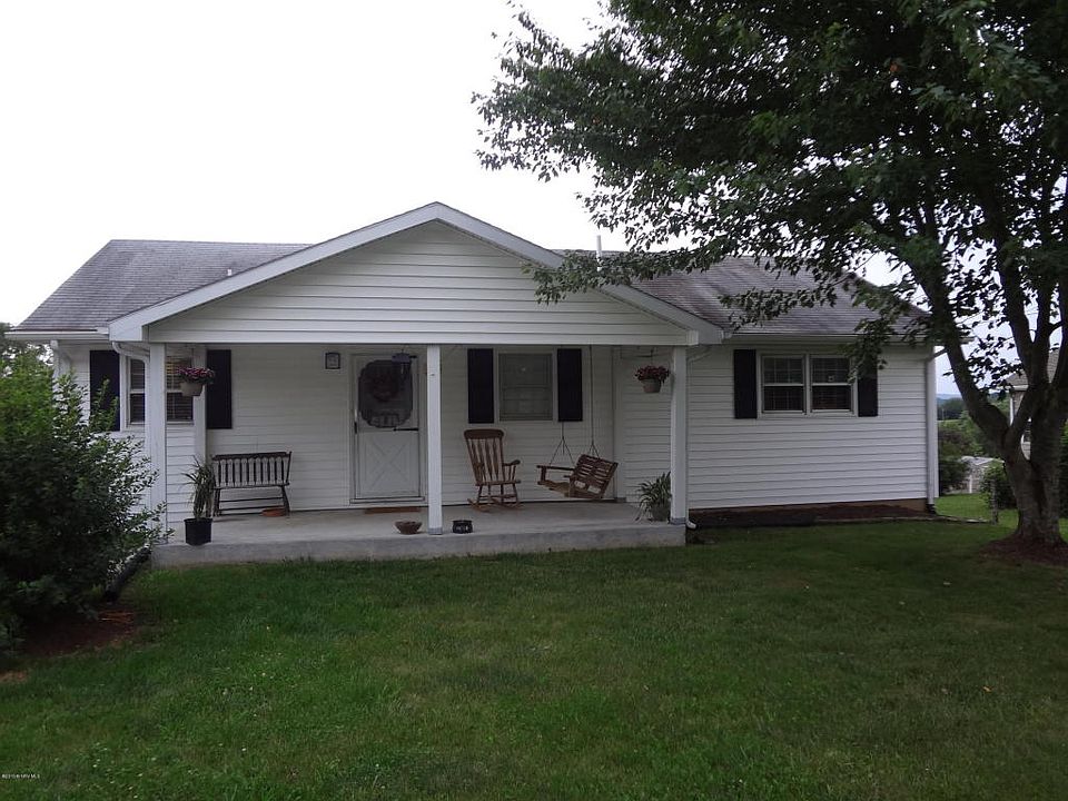 1st image of 315 White Pine Dr