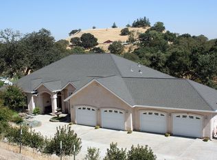 10631 Gibbs Dr, Oakdale, CA 95361