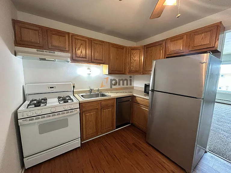 111 Harrington Ave #15 — Photo 5