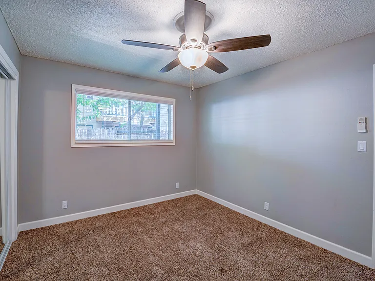 Juniper Garden Apartments — Photo 14