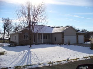 3001 Wyndwood Way, Sun Prairie, WI 53590
