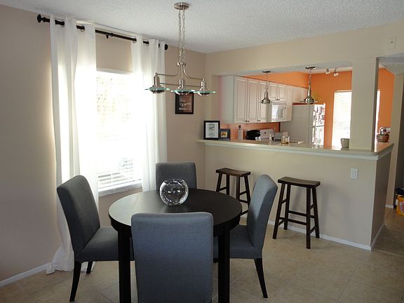 4th image of 7294 Cloister Dr APT 25