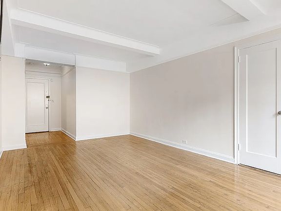 4th image of 10 Park Ave #8S