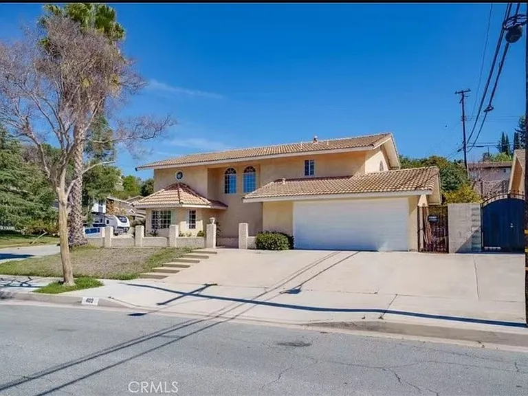 402 Bregante Dr — Photo 2