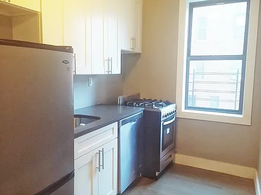 Rented by Bohemia Realty Group | media 17