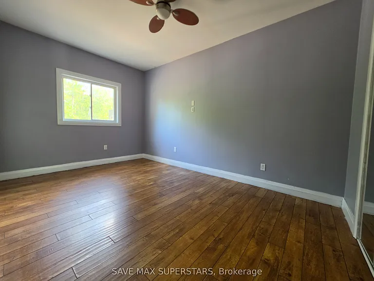 222 Phillips St #UPPER — Photo 18