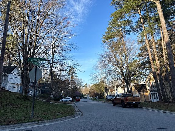 5th image of 5100 Starcross Ln