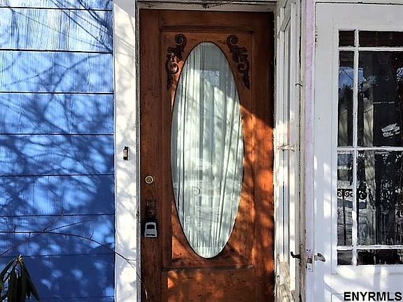 2nd image of 12-14 Fairview Ave.