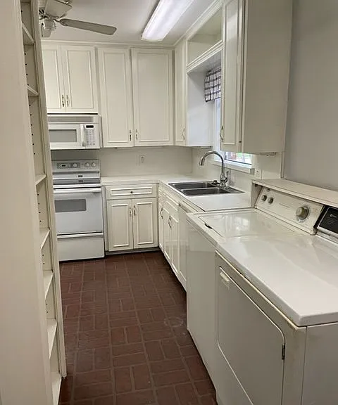 3823 Wickersham Ln #1 — Photo 11