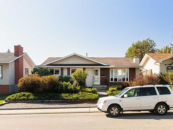 3rd image of 346 N Rundleview Dr NE
