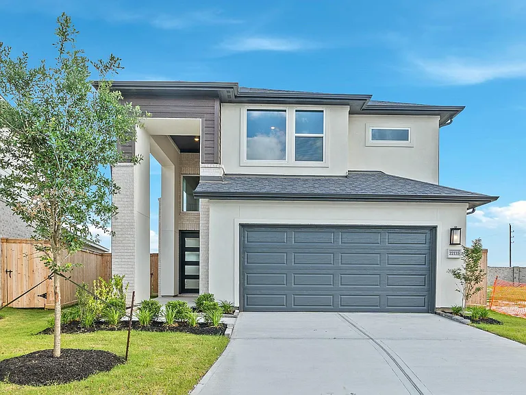 22135 Rangemore Dr — Photo 1