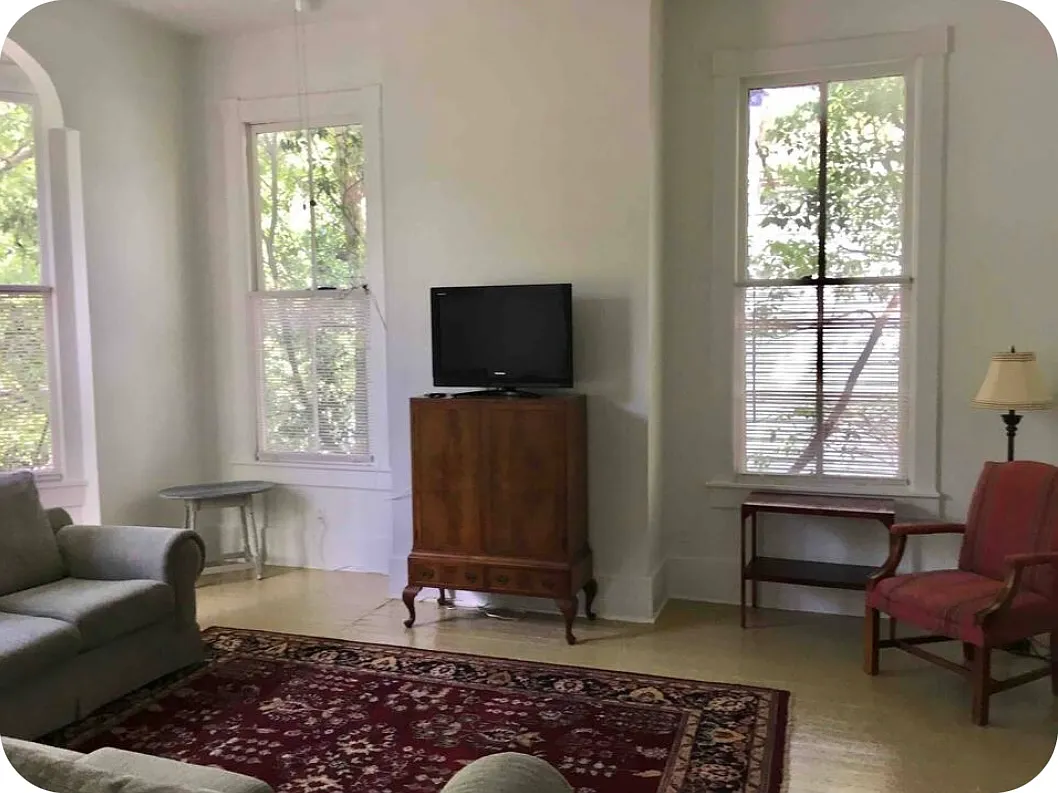 2 bed, 1.5 bath, 1600 sqft, $2,800 — Photo 4