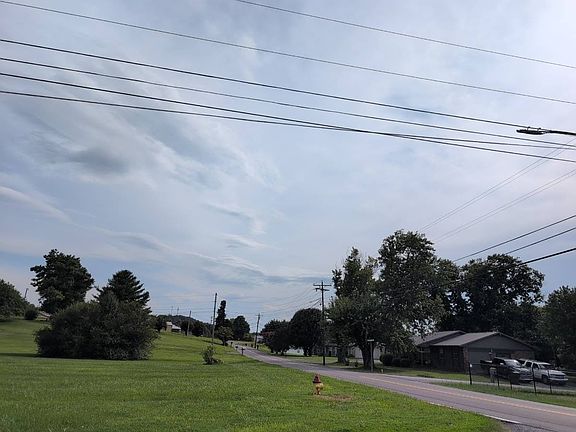 4th image of 1756 Jaybird Rd