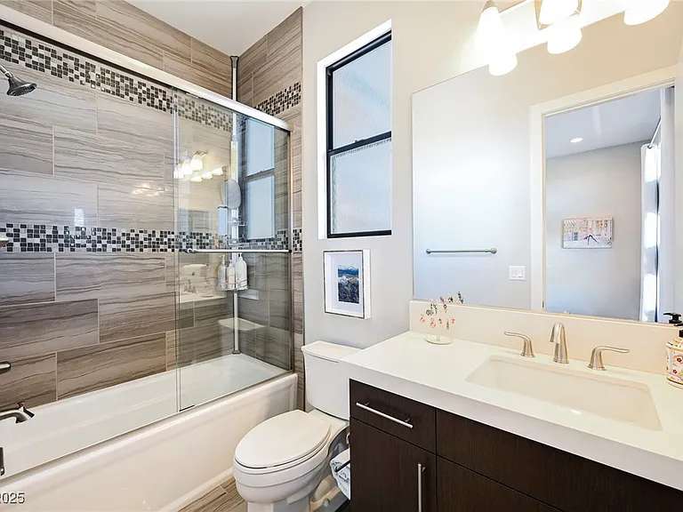19 Garden Rain Dr — Photo 31