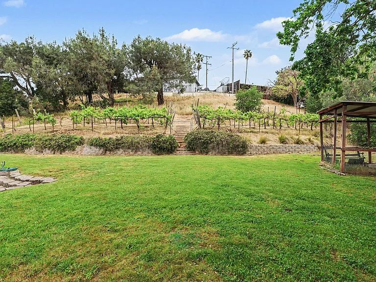 4 Dale Ct — Photo 31