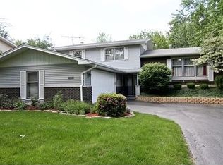 1930 Oxnard Dr, Downers Grove, IL 60516