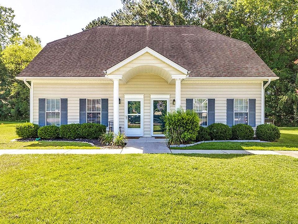 1st image of 4879 Habersham Ln