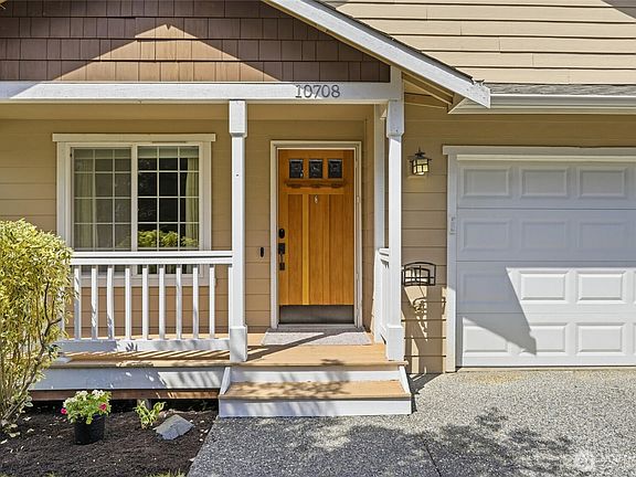 4th image of 10708 59th Avenue NE