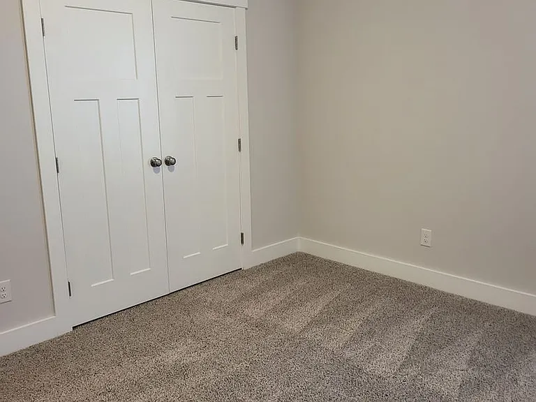 124 Keller Dr — Photo 18