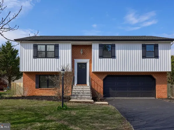 310 Kendale Rd, Red Lion, PA 17356